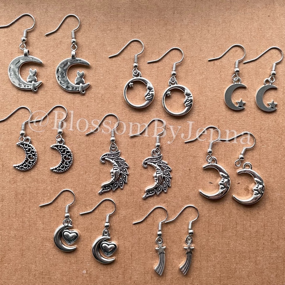 MOON EARRINGS